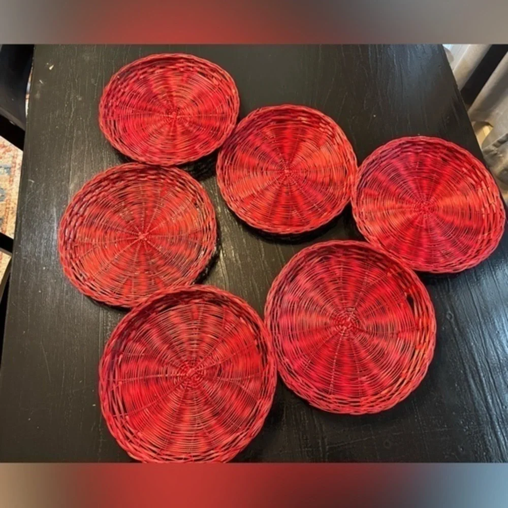 Vintage Set Of 6 Vintage Boho Red Wicker Rattan Plates Paper plate holders
